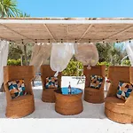 Trulli Olea With Pool Villa *