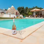 Trulli Olea With Pool *