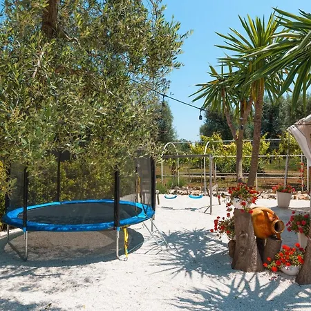 빌라 Trulli Olea With Pool 산비토데이노르만니