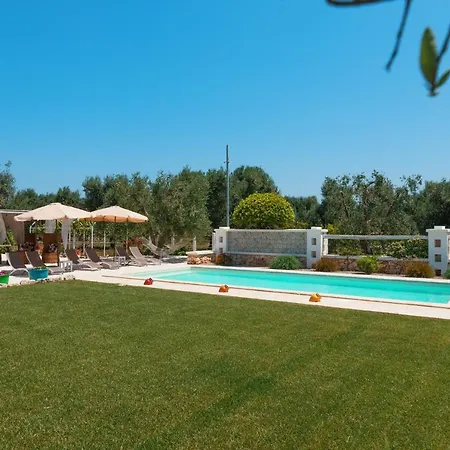 빌라 Trulli Olea With Pool